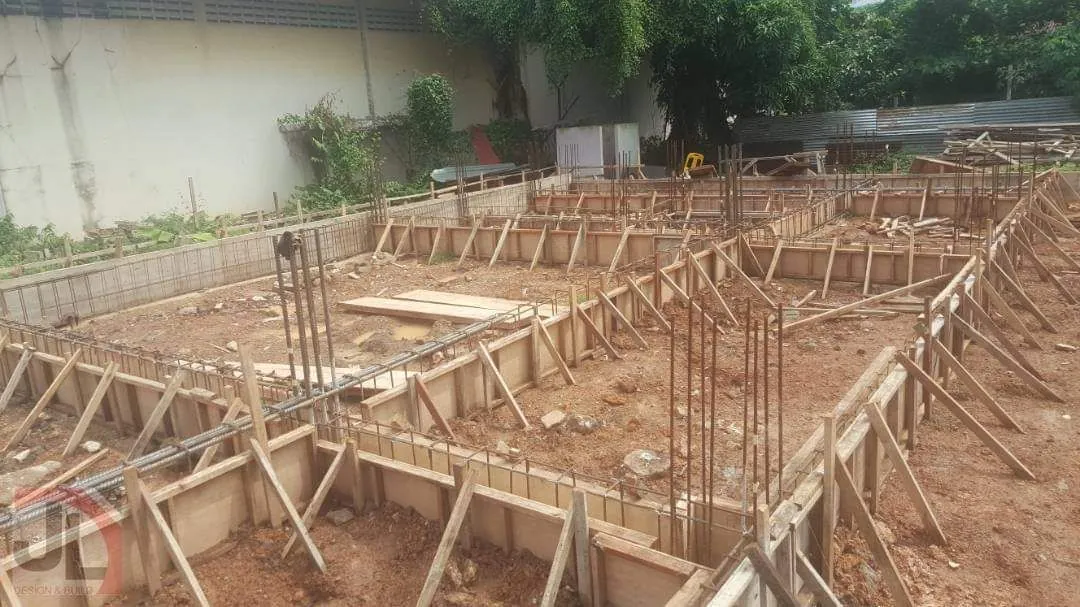 Bachang Temple Office Building timber formwork for ground beams across the site