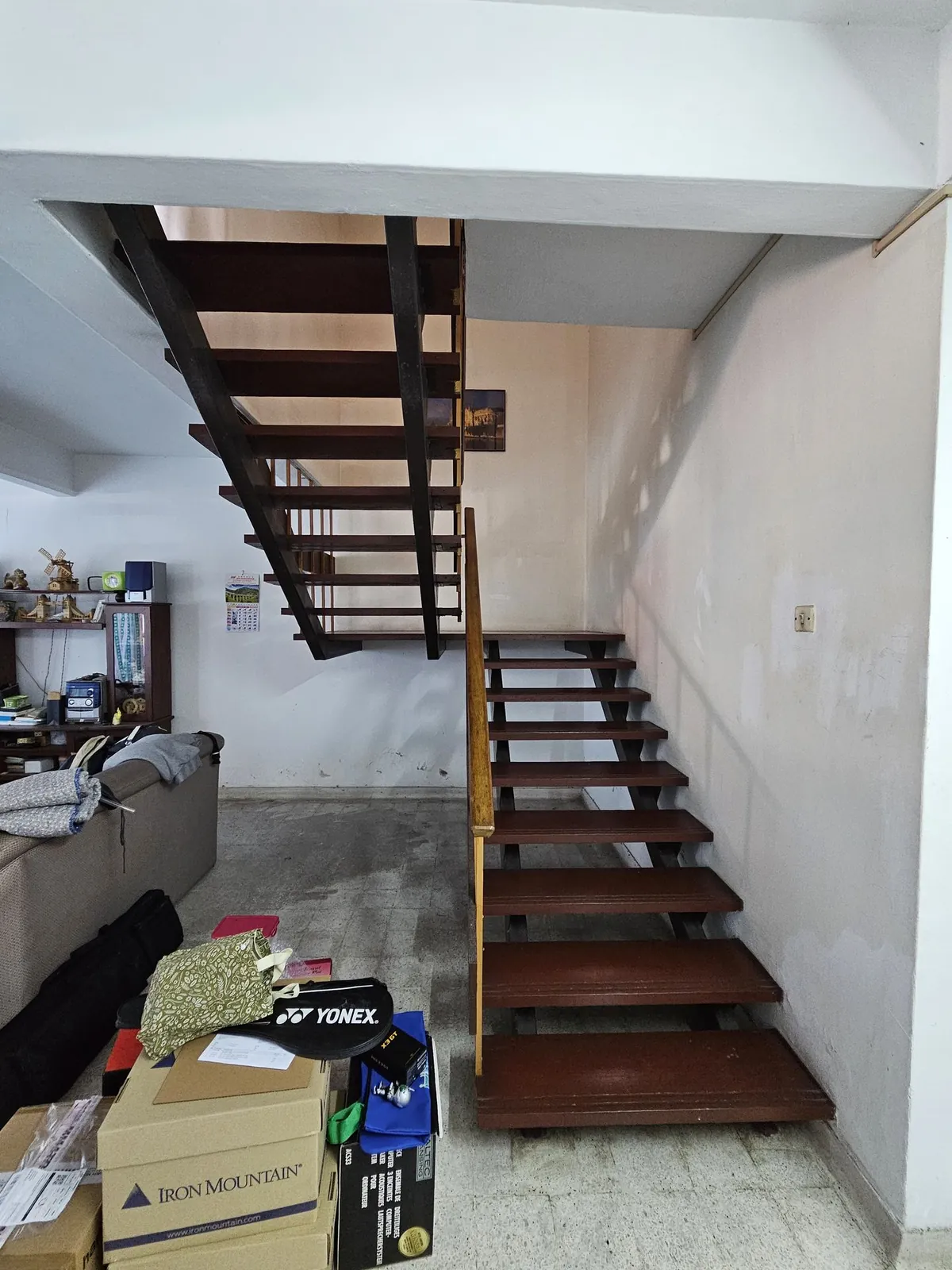 Taman Asean 旧屋原有的镂空木楼梯